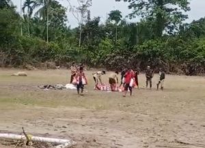 Warga Terima Bantuan